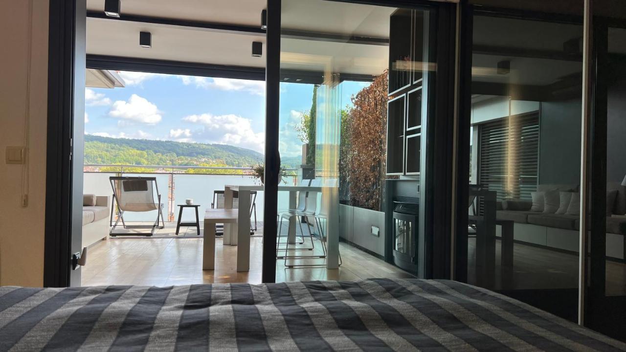 Appartamento Ático de diseño con terraza en el centro de Olot Esterno foto